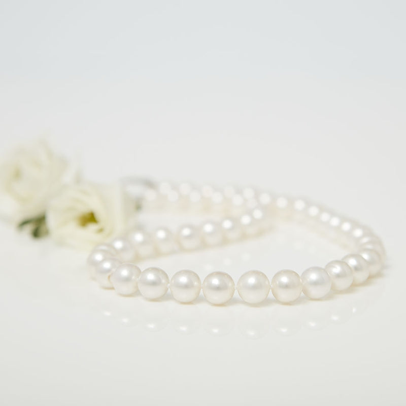 Seychelle 10mm Freshwater Pearl Necklace