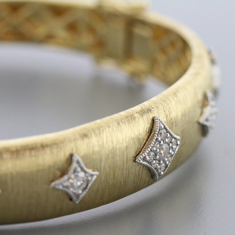 Vintage Diamond 18ct Gold Hinged Bangle